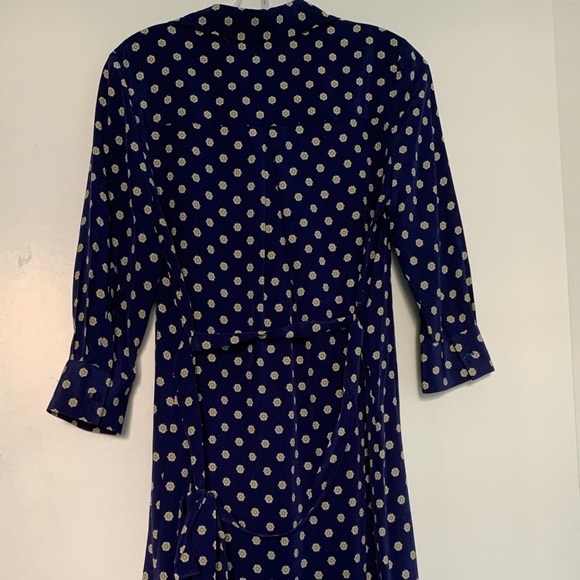 L’AGENCE pure silk wrap belted button up midi dress - Picture 6 of 10